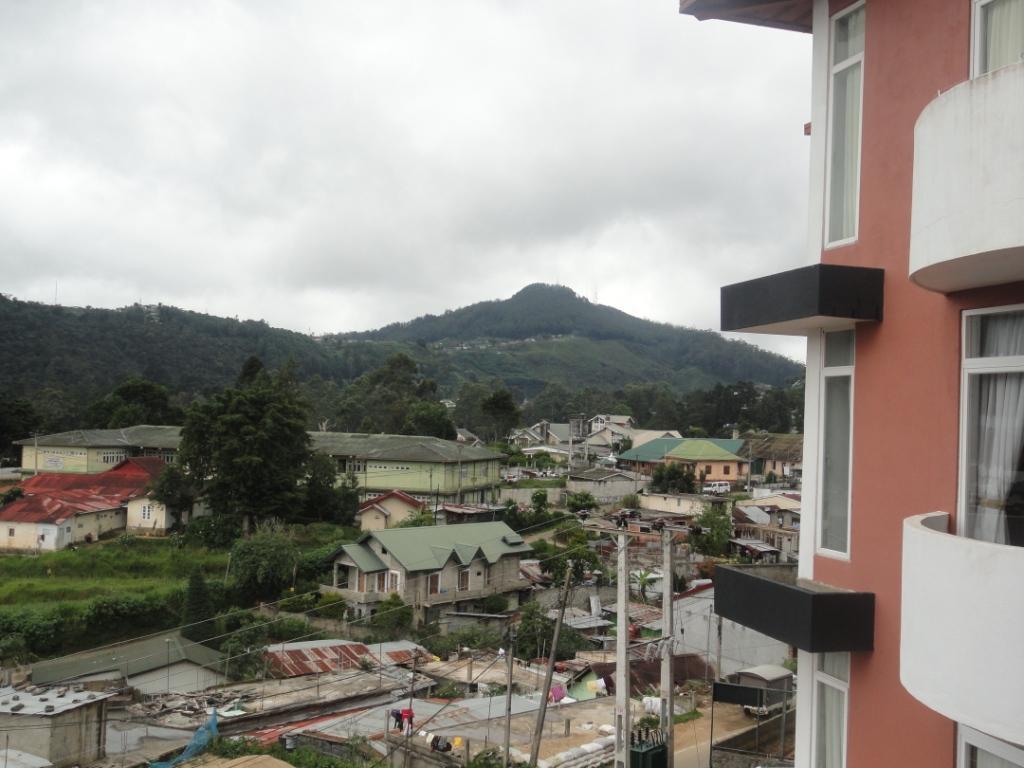 City And Hills View Apartment Nuwara Eliya Rum bild